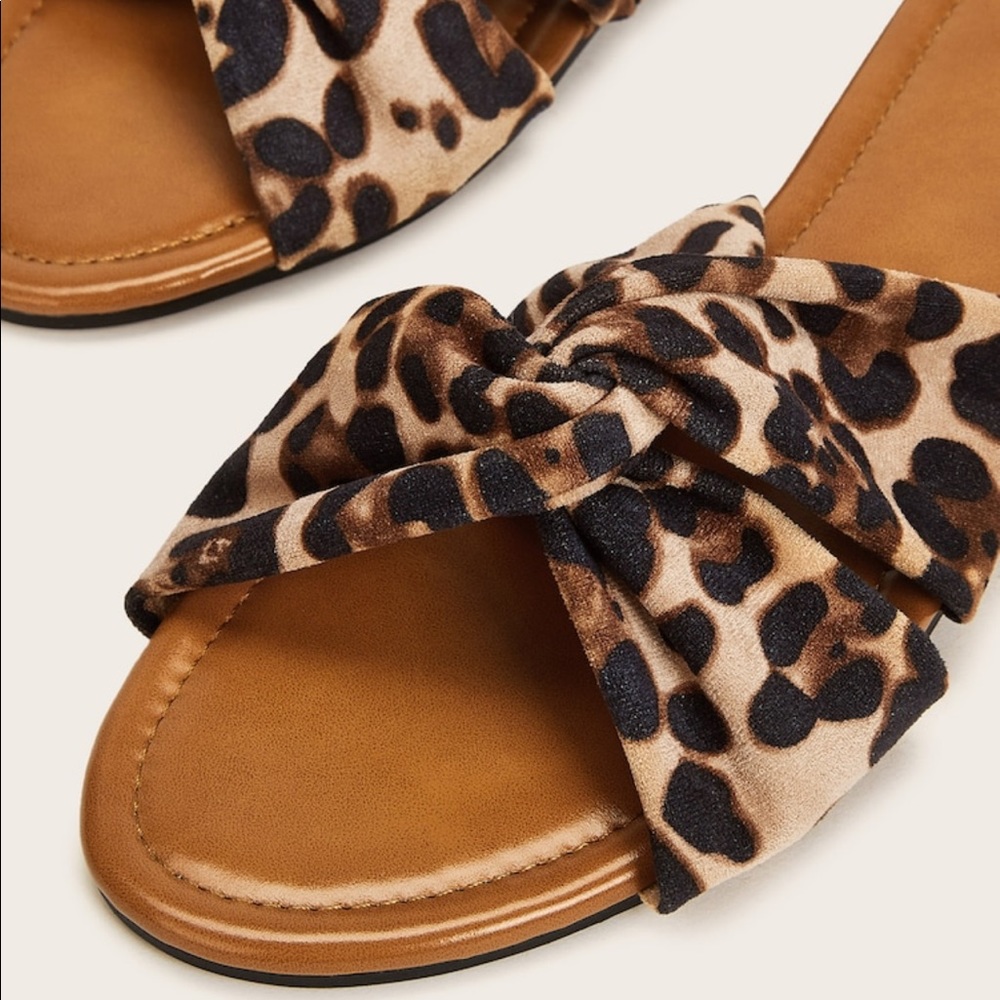 Leopard Print Slides - Picture 2 of 3
